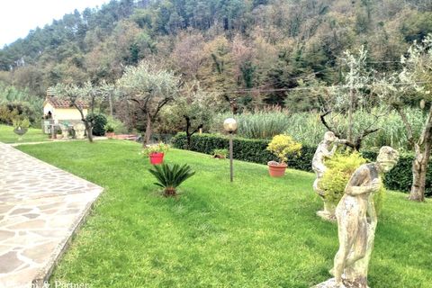 Villa a Massa, Massa and Carrara, Massa - € 600.000 | Ref: MS04 - foto 39