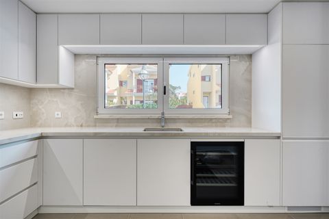 Rækkehus i Cascais, Lisbon, Cascais - € 2.100.000 | Ref: DH864 - foto 4