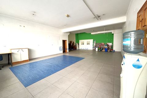 Erhvervsejendom i Amadora, Lisbon, Amadora - € 200.000 | Ref: UH011503 - foto 3