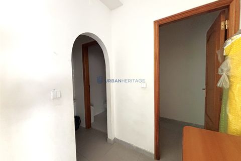 Erhvervsejendom i Amadora, Lisbon, Amadora - € 200.000 | Ref: UH011503 - foto 9