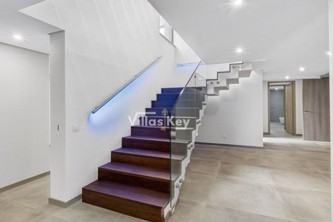 Villa a Lagos, Faro, Lagos - € 3.980.000 | Ref: V982 - foto 22