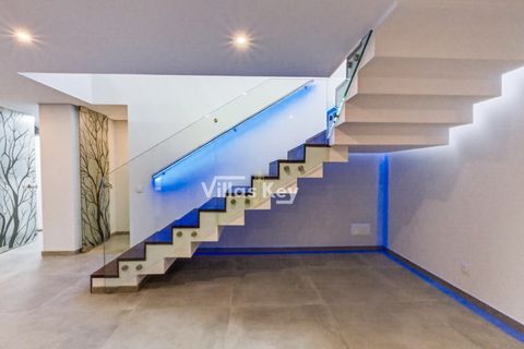 Villa a Lagos, Faro, Lagos - € 3.980.000 | Ref: V982 - foto 23