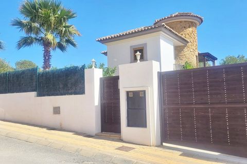 Villa i Finestrat, Alicante - foto 1