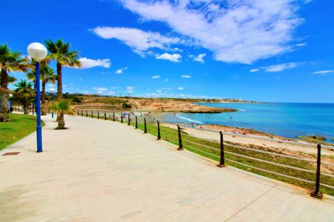 Villa i Playa Flamenca, Alicante, Playa Flamenca - € 359.000 | Ref: THKJK-4175 - foto 18