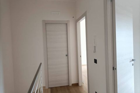 Rækkehus i Anzio, Rome, Anzio - € 300.000 | Ref: V. 377 - foto 26