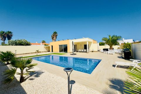 Villa i Torrevieja, Alicante, Torrevieja - € 780 000 | Ref: SH345/13477 - foto 1