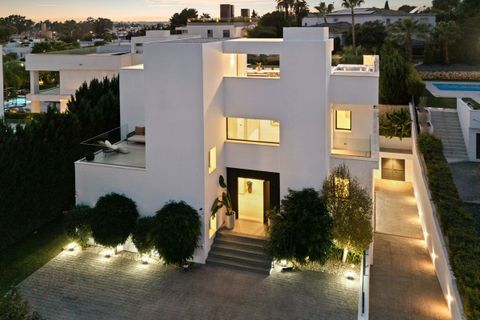 Villa i Marbella, Malaga, Marbella - € 4.895.000 | Ref: R5230330 - foto 48