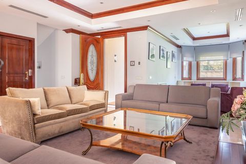Villa a Madrid, Madrid, Madrid - € 2.550.000 | Ref: b269ee56-791e-48b9-a - foto 4