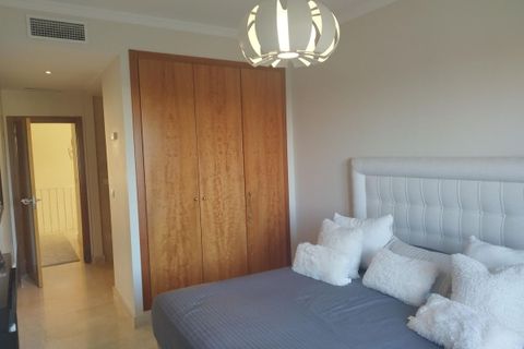 Leilighet i Estepona, Malaga, Estepona - € 530 000 | Ref: R5230264 - foto 11
