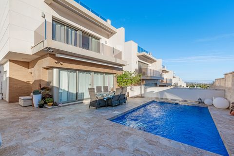 Villa i Orihuela, Alicante, Orihuela - € 425.000 | Ref: 727977 - foto 1