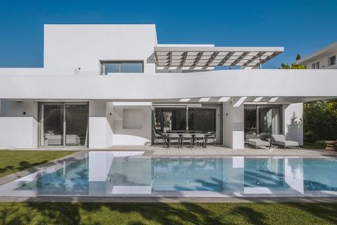 Villa a Estepona, Malaga, Estepona - € 2.250.000 | Ref: 663883 - foto 37