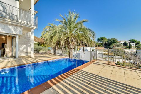 Villa i Lloret De Mar, Gerona, Lloret De Mar - € 1.300.000 | Ref: C04LM-192/9374 - foto 35