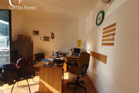 Erhvervsejendom i Florence, Florence, Florence - € 175.000 | Ref: NEG39 - foto 1