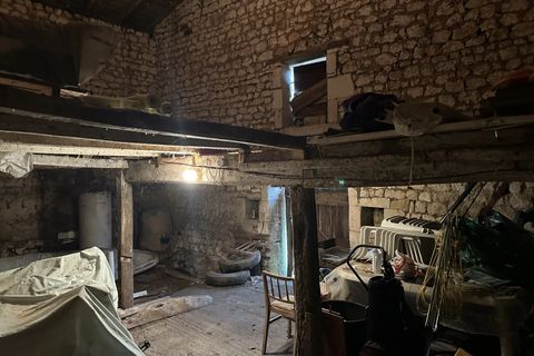 Landsbyhus i Clion, Charente-Maritime, Clion - € 125.000 | Ref: BVI83291 - foto 13