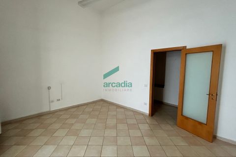L'establiment comercial a Bitritto, Bari, Bitritto - € 1.300/mes | Ref: 12004/2025 - foto 3