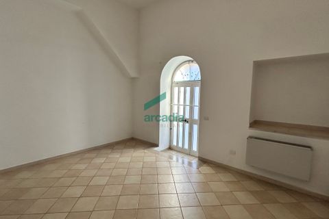 L'establiment comercial a Bitritto, Bari, Bitritto - € 1.300/mes | Ref: 12004/2025 - foto 4