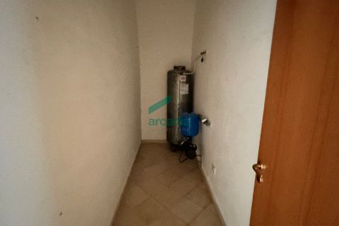 L'establiment comercial a Bitritto, Bari, Bitritto - € 1.300/mes | Ref: 12004/2025 - foto 5