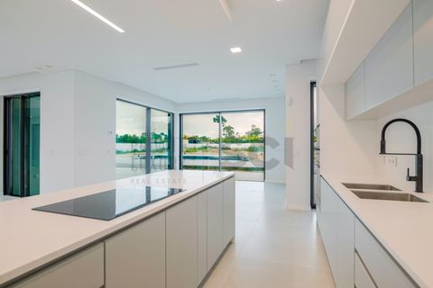 Villa i Corroios, Setubal, Corroios - € 3.999.000 | Ref: 10080 - foto 14