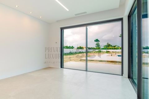 Villa i Corroios, Setubal, Corroios - € 3.999.000 | Ref: 10080 - foto 21