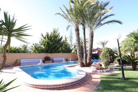 Villa a Torrevieja, Alicante, Torrevieja - € 850.000 | Ref: MLSC6114975/13477 - foto 3