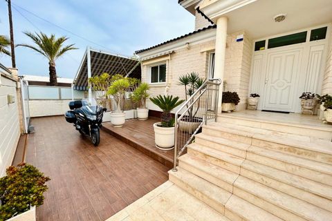 Villa a Torrevieja, Alicante, Torrevieja - € 1.117.000 | Ref: MLSC8276005/13477 - foto 9
