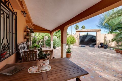 Villa a Torrevieja, Alicante, Torrevieja - € 850.000 | Ref: MLSC9863108/13477 - foto 6