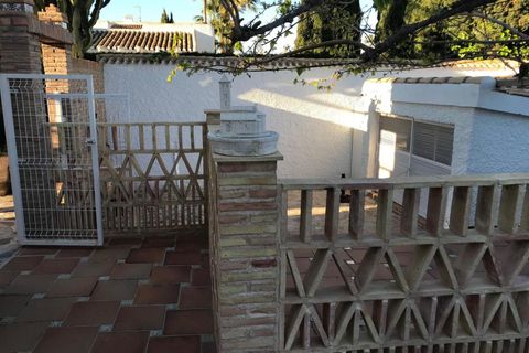 Villa a Cabo Roig, Alicante, Cabo Roig - € 1.490.000 | Ref: MLSC6153776/13477 - foto 8
