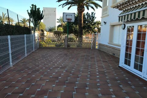 Villa a Cabo Roig, Alicante, Cabo Roig - € 1.490.000 | Ref: MLSC6153776/13477 - foto 10