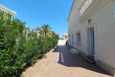Villa a Cabo Roig, Alicante, Cabo Roig - € 910.000 | Ref: MLSC7062272/13477 - foto 6
