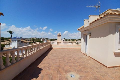 Villa a Cabo Roig, Alicante, Cabo Roig - € 910.000 | Ref: MLSC7062272/13477 - foto 39