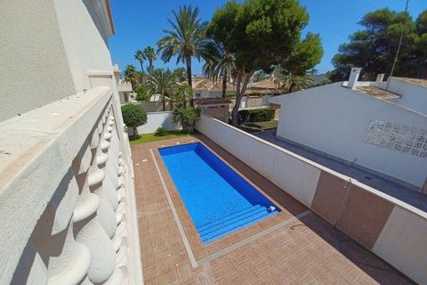 Villa a Cabo Roig, Alicante, Cabo Roig - € 910.000 | Ref: MLSC7062272/13477 - foto 40