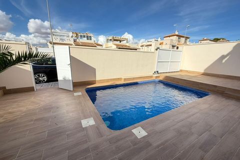 Rækkehus i Torrevieja, Alicante, Torrevieja - € 369.000 | Ref: MLSC8993408/13477 - foto 30