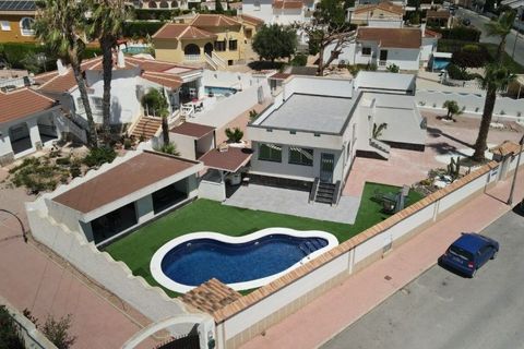Villa i Rojales, Alicante, Rojales - € 549.950 | Ref: MLSC8498655/13477 - foto 1
