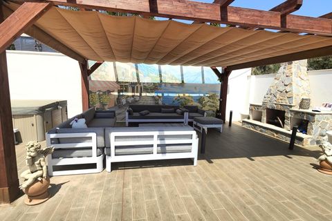Villa a Cabo Roig, Alicante, Cabo Roig - € 1.559.900 | Ref: MLSC5943236/13477 - foto 6