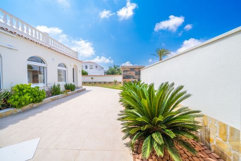 Villa a Torrevieja, Alicante, Torrevieja - € 1.350.000 | Ref: MLSC6923257/13477 - foto 45