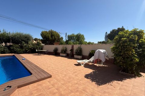 Villa a Torrevieja, Alicante, Torrevieja - € 930.000 | Ref: MLSC2415446/13477 - foto 3