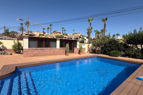Villa a Torrevieja, Alicante, Torrevieja - € 930.000 | Ref: MLSC2415446/13477 - foto 4