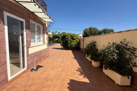 Villa a Torrevieja, Alicante, Torrevieja - € 930.000 | Ref: MLSC2415446/13477 - foto 24
