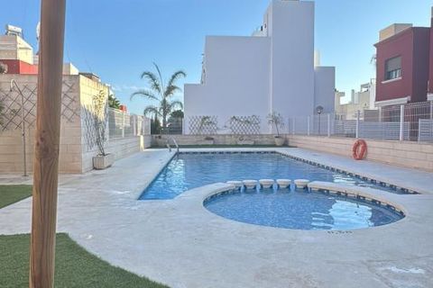 Rækkehus i Torrevieja, Alicante, Torrevieja - € 240.000 | Ref: MLSC4612355/13477 - foto 37