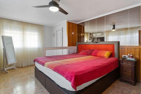 Villa i Torrevieja, Alicante, Torrevieja - € 490.000 | Ref: MLSC4630007/13477 - foto 27