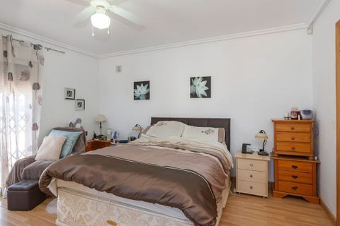 Villa a Torrevieja, Alicante, Torrevieja - € 617.000 | Ref: MLSC6349029/13477 - foto 40