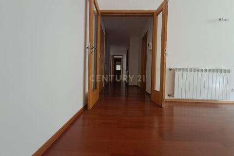 Lejlighed i Oliveira do Douro, Porto, Oliveira do Douro - € 271.000 | Ref: C0415-00569 - foto 6
