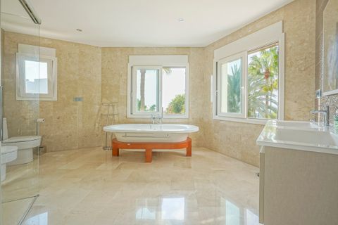 Villa a Benissa, Alicante, Benissa - € 1.350.000 | Ref: BG41817C - foto 10