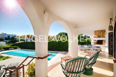 Villa i Empuriabrava, Gerona, Empuriabrava - € 890.000 | Ref: W-02XYCH - foto 8