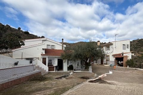 Landejendom i Colmenar, Malaga, Colmenar - € 399.000 | Ref: ID4409 - foto 1