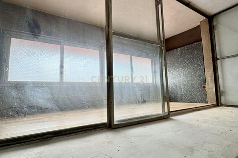 Erhvervsejendom i Amadora, Lisbon, Amadora - € 69.000 | Ref: C0362-00870 - foto 4