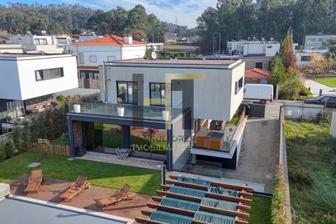 Villa i Trofa, Porto, Trofa - € 890.000 | Ref: HT00126 - foto 40