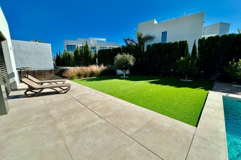Villa i Orihuela, Alicante, Orihuela - € 1.030.000 | Ref: AG19MLSC2181823 - foto 24