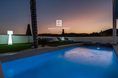 Villa a Estepona, Malaga, Estepona - € 1.950.000 | Ref: 2094 - foto 12