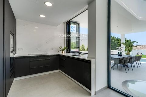 Villa a Estepona, Malaga, Estepona - € 1.950.000 | Ref: 2094 - foto 29